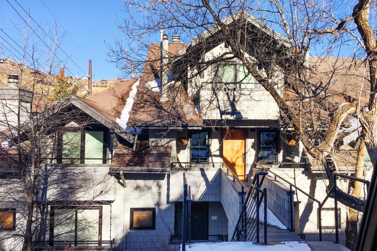 パークシティPark Ave Manor 3Bアパートメント エクステリア 写真
